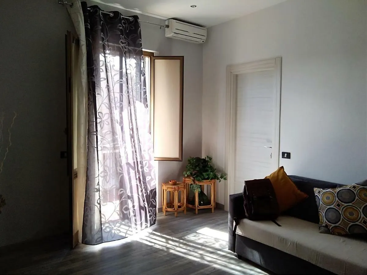 Apartament Casa Romans, Via Della Palma, 63 Katania