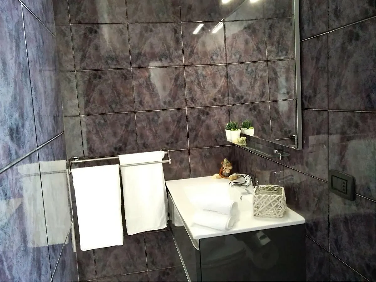 Apartament Casa Romans, Via Della Palma, 63 Katania