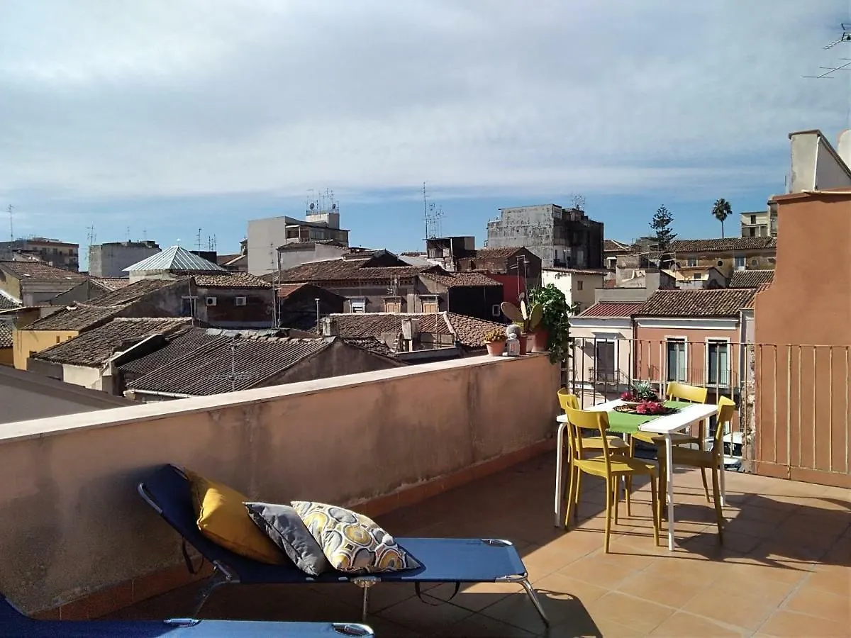 Apartament Casa Romans, Via Della Palma, 63 Katania